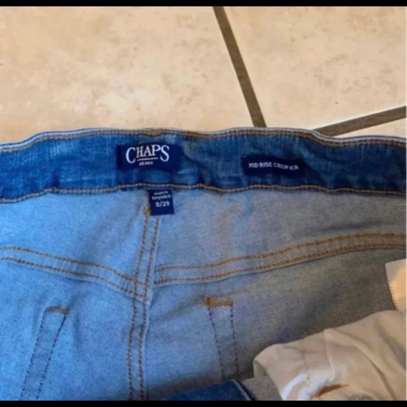 Chaps Ralph Lauren Cropped Jeans - Picture 3 of 6